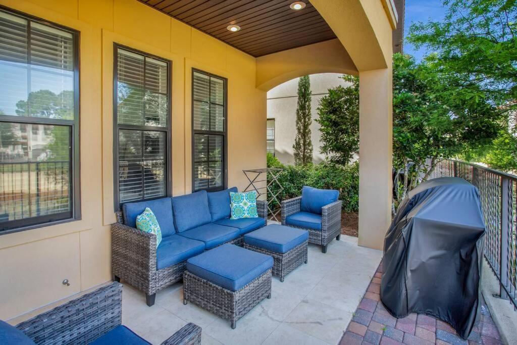 Large 4 Bedroom With Bunk Room And 2 Golf Carts! Destin Exterior photo