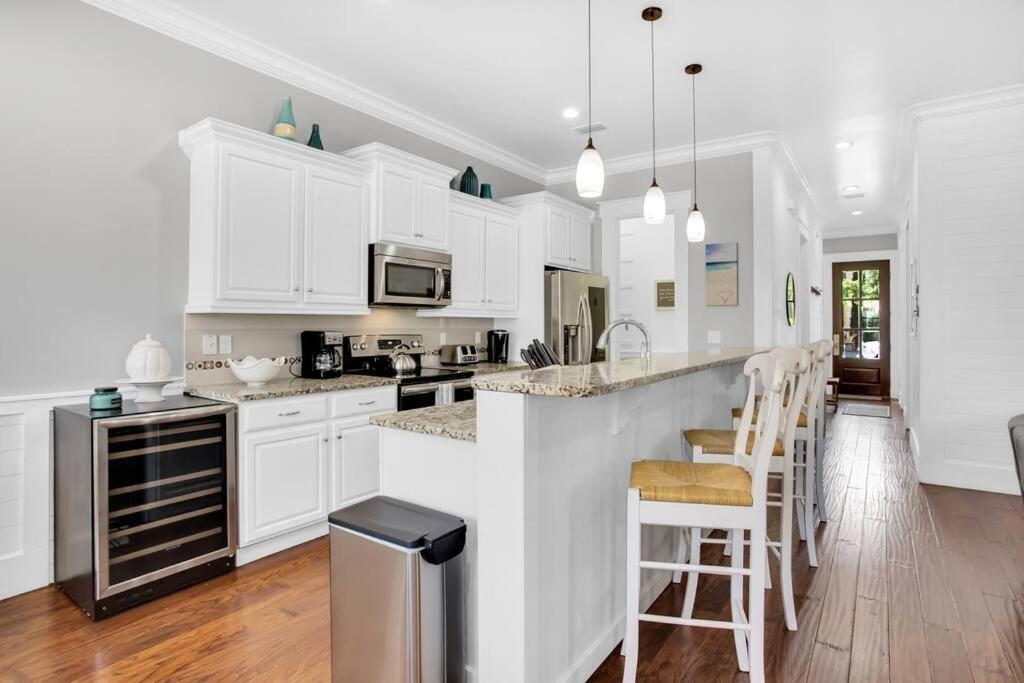 Large 4 Bedroom With Bunk Room And 2 Golf Carts! Destin Exterior photo