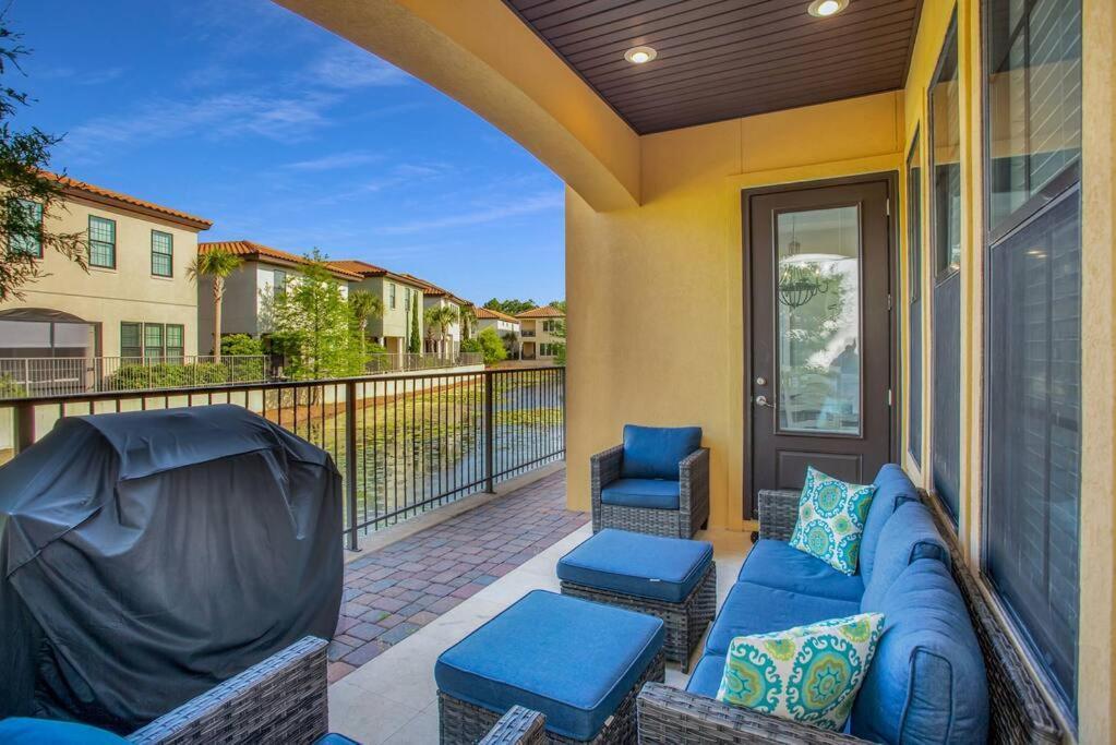 Large 4 Bedroom With Bunk Room And 2 Golf Carts! Destin Exterior photo